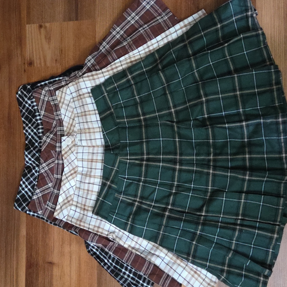 plaid, pleated, high waisted preppy skirts